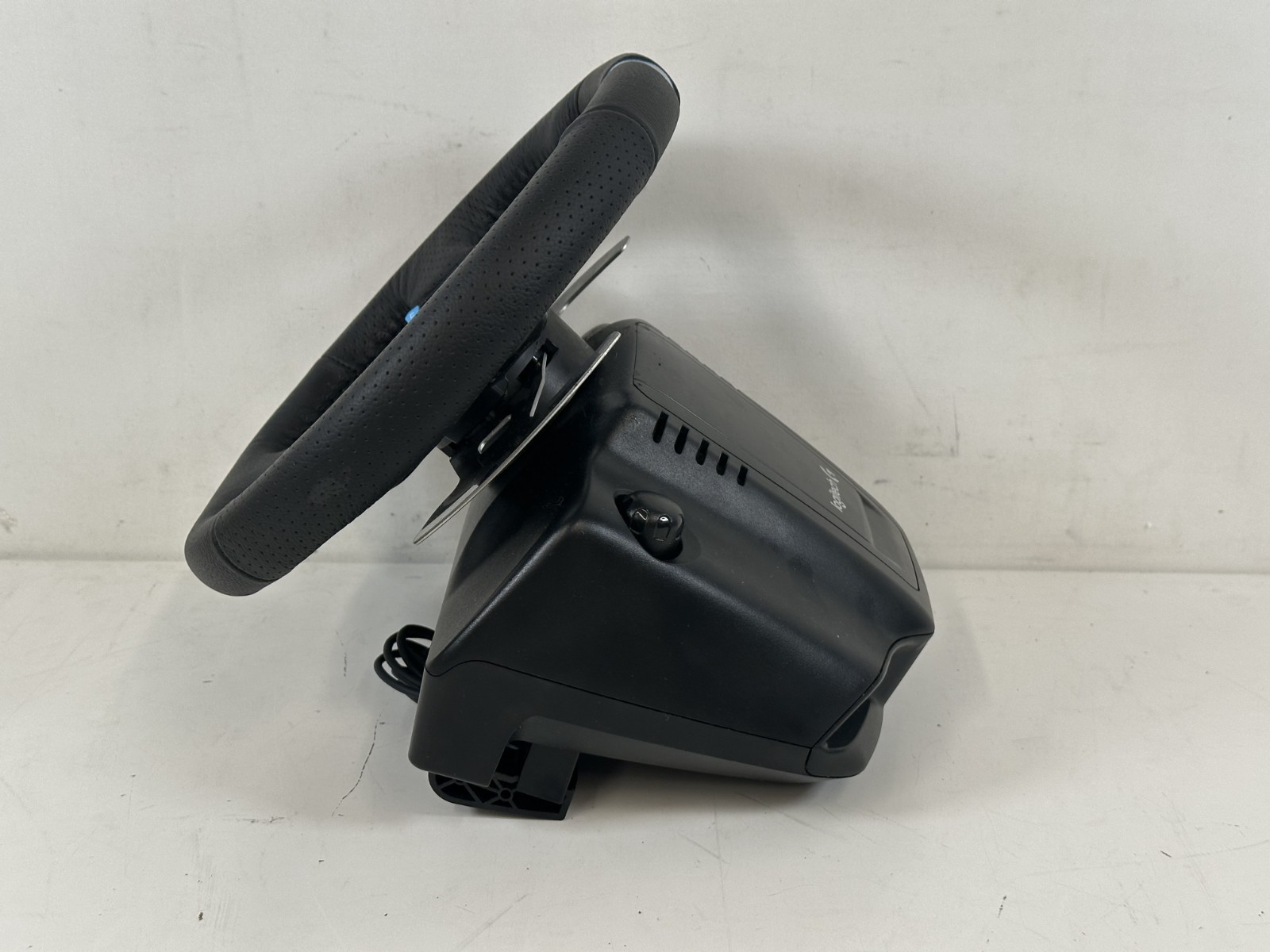 Logitech G29 Driving Force Racing Wheel and Floor Pedals – Black READ
