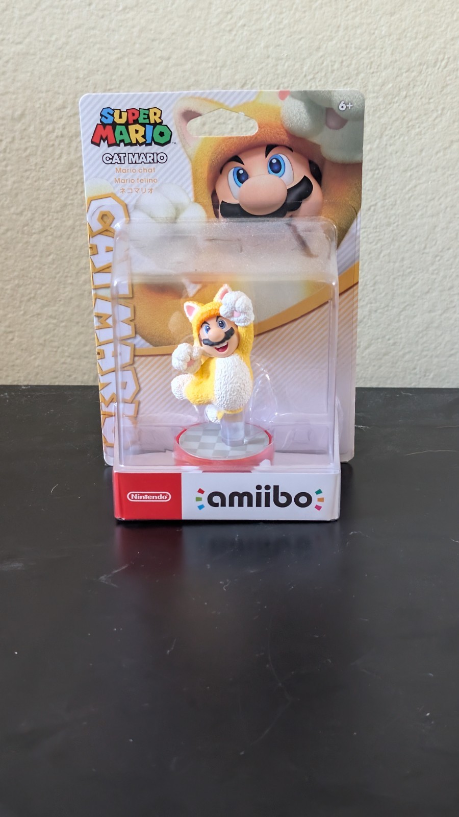 Super Mario Series amiibo (Loose) + Cat Mario and Cat Peach (boxed)
