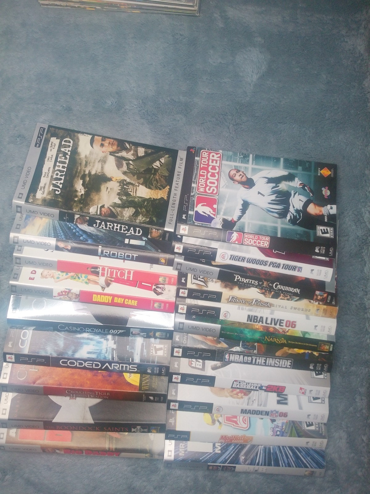 Lot of 20 Sony PSP Cover Art Inserts – Original/Authentic – Free Shipping!