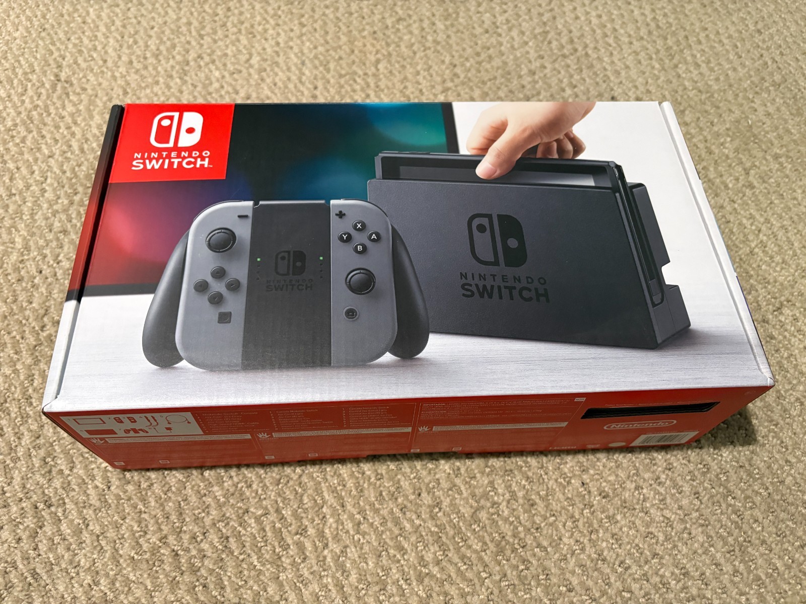 Nintendo Switch 32GB Console CIB Complete in Box w/ MegaMan Game