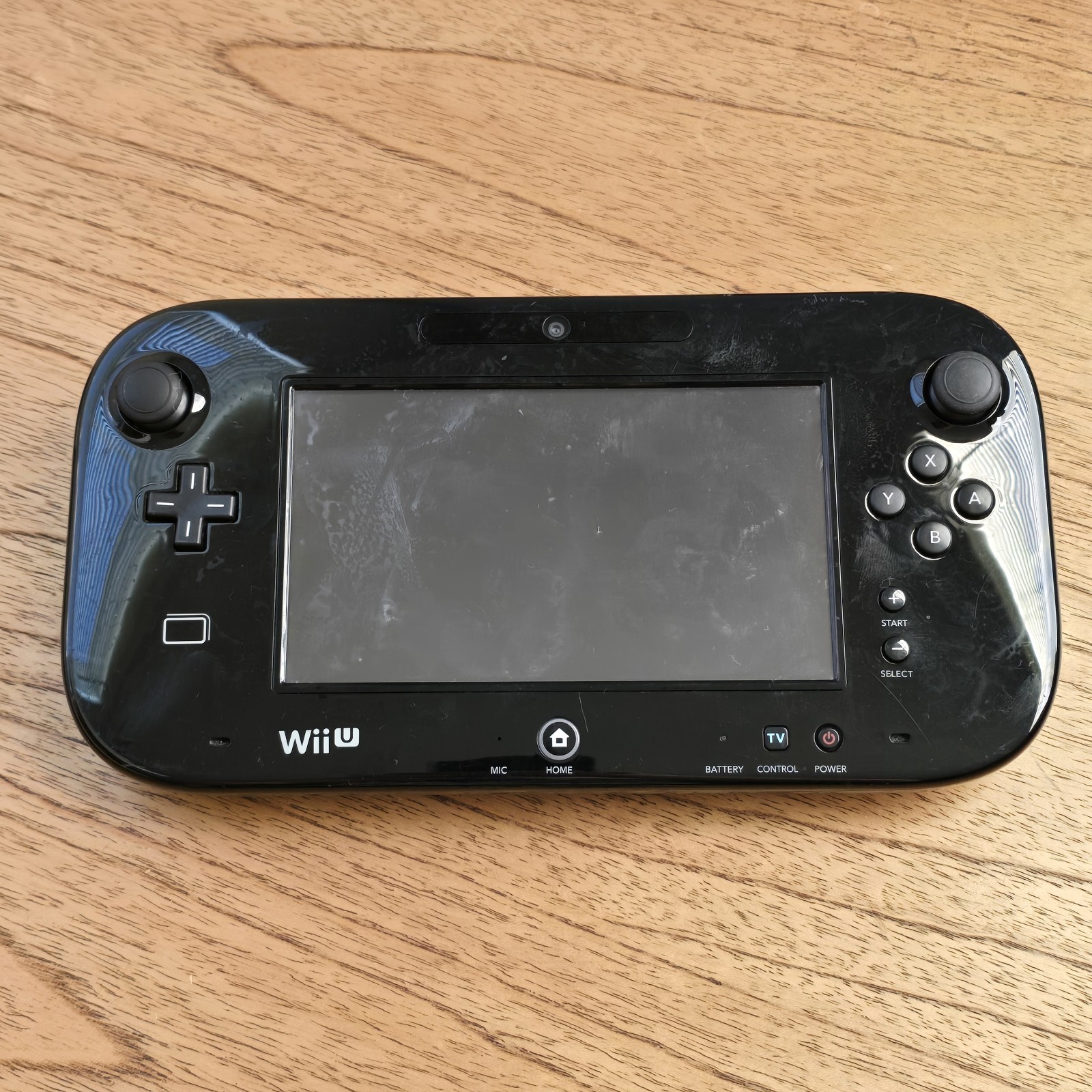 Nintendo Wii U 32GB Console Bundle GamePad Controller 8 Game Lot Mario Pokemon