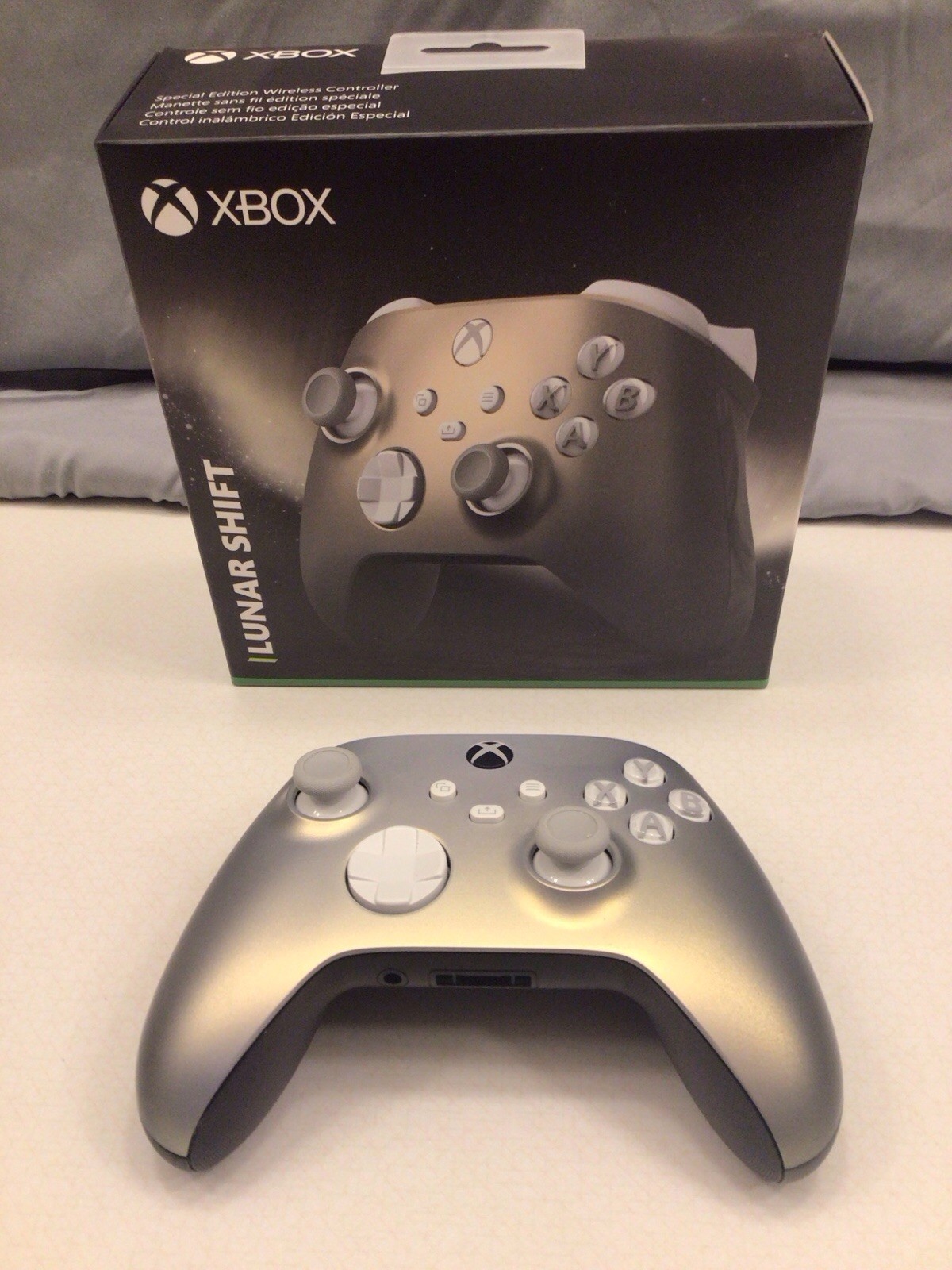 Xbox Controller Series X/S/One – Lunar Shift Special Edition – Color Changing