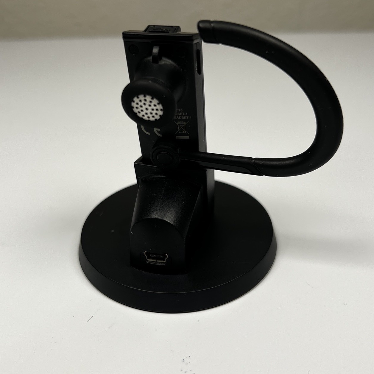 Sony Playstation 3 PS3 Wireless Bluetooth Earpiece Headset With Dock CECHYA-0075