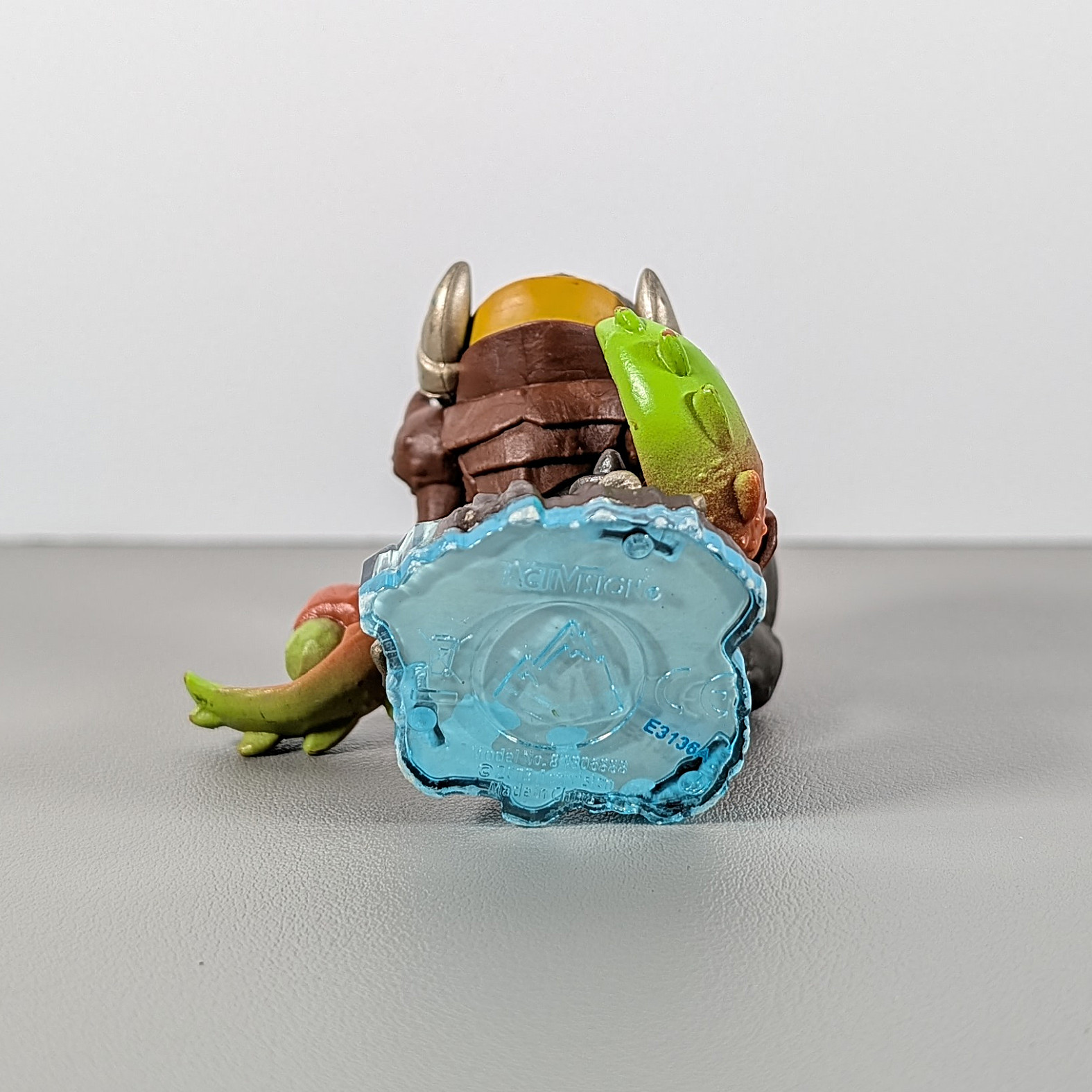 Skylanders SWAP FORCE Character Figure: KNOCKOUT TERRAFIN (blue base)