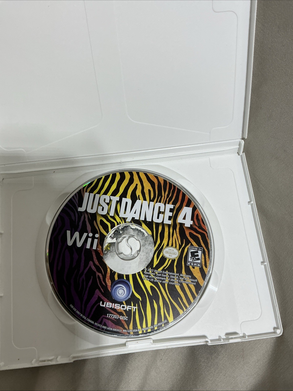 Just Dance 4 (Nintendo Wii, 2012)