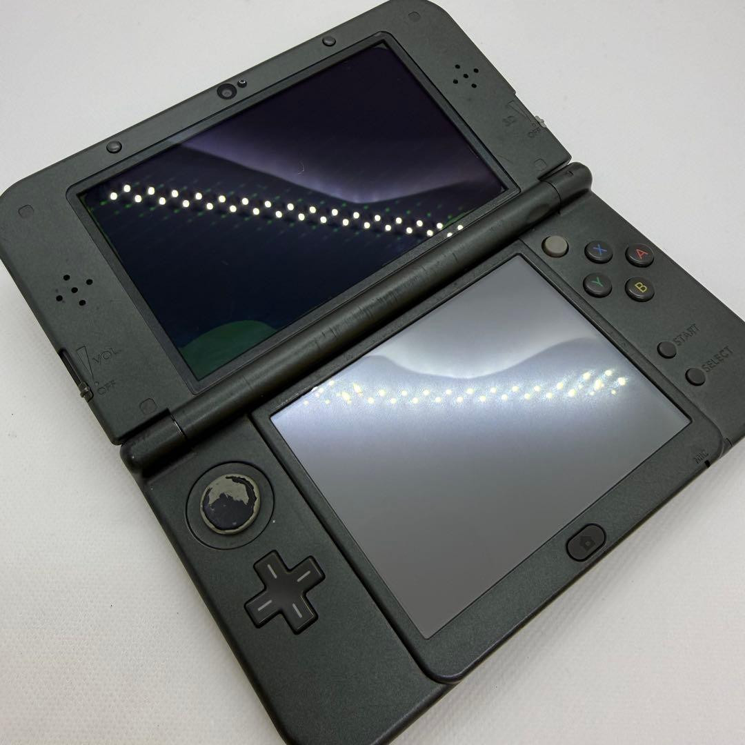 Nintendo New 3DS LL XL Black Handheld Console Japan Region Locked SD Card 0293