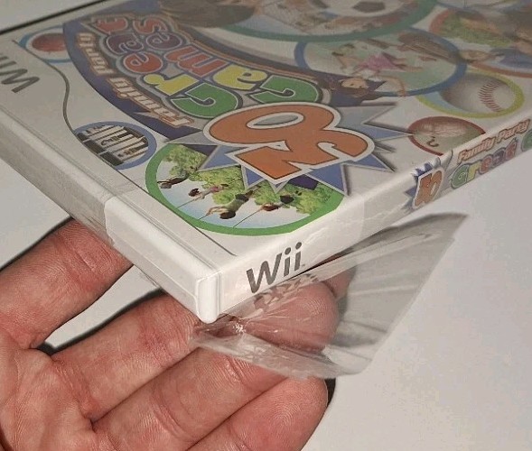 Family Party 30 Great Games Nintendo Wii 2008 Tamsoft/D3 PUBLISHER NEW W/TEAR