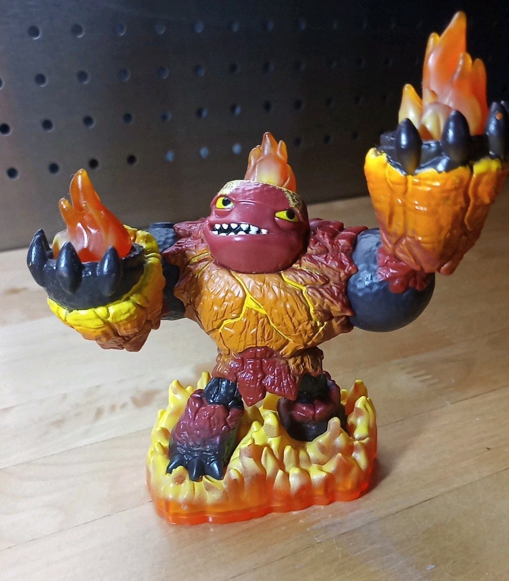 Skylanders Lot Bundle 3 Spyro’s Adventure & 3 Giants Hot Head Series 2 Hex +