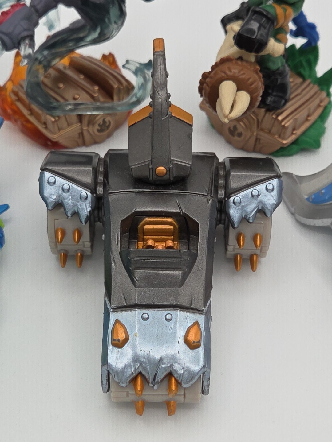 Skylanders Superchargers Lot Of 3 Vehicles & 2 Figures Free Shipping