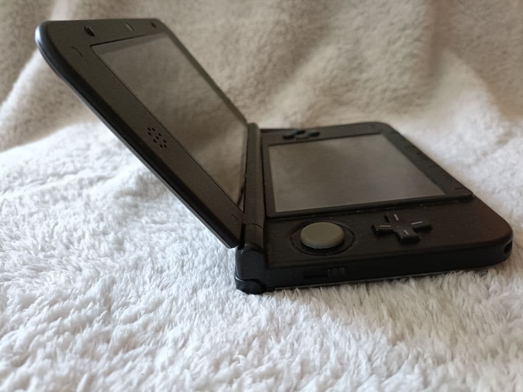 Nintendo New 3DS LL Gray Console Tested Working w/ AC Adapter