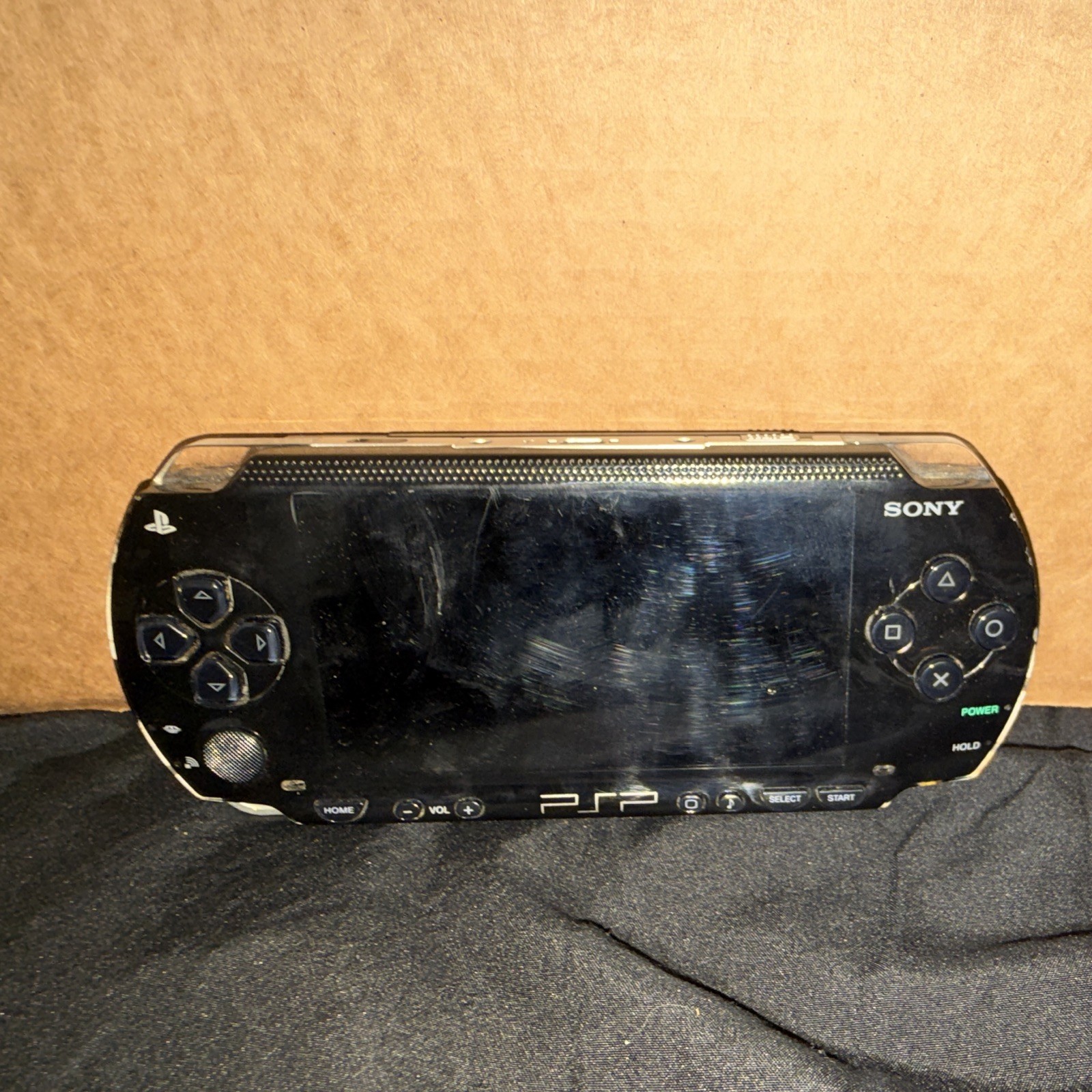 Sony PSP Handheld Console Bundle w/ Carrying Case & Assorted UMD Game Discs 19