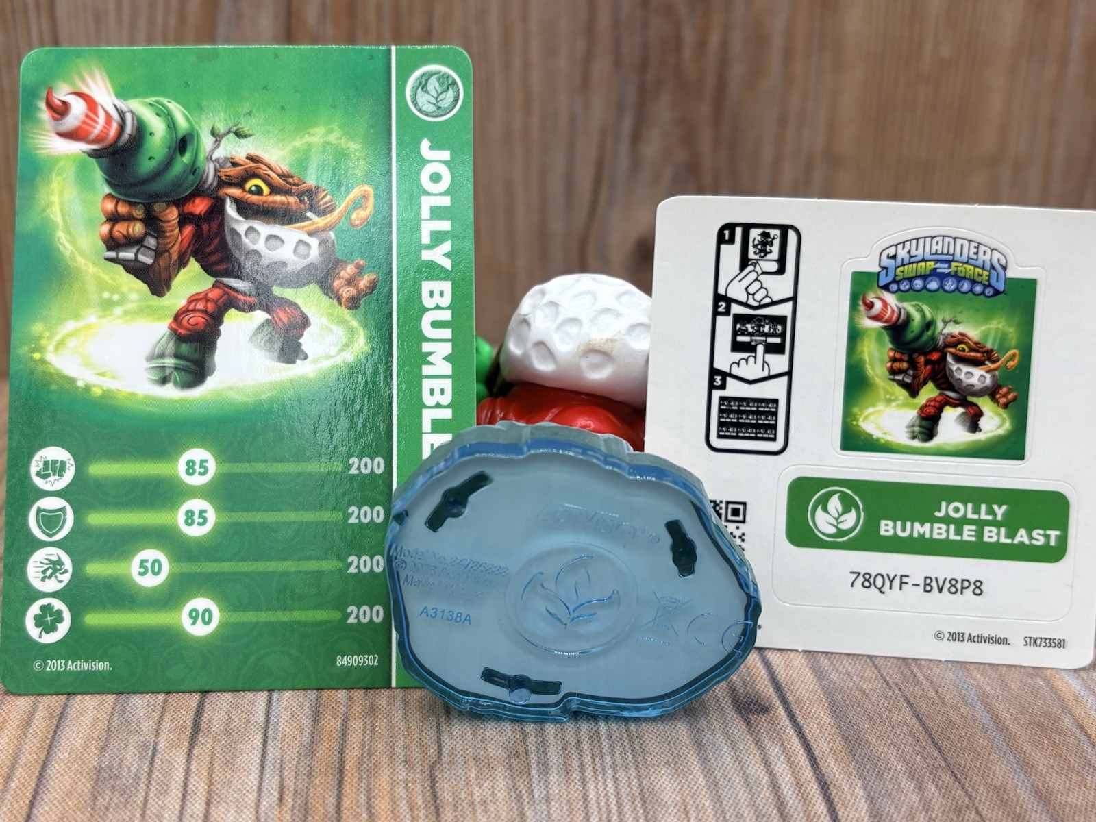Christmas Tree Skylanders Jolly Bumble Blast Swap Force Switch Xbox One PS4 Wii