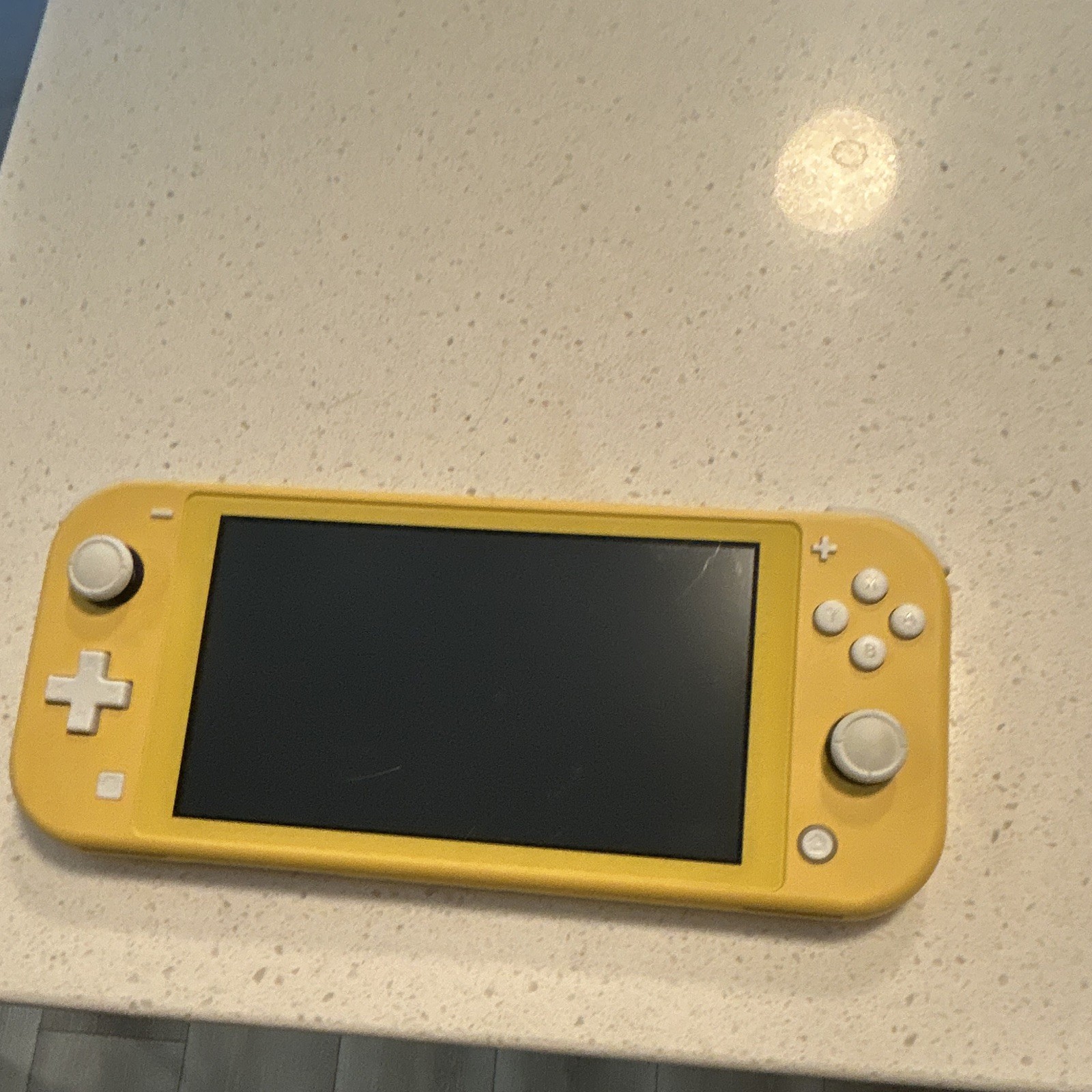 Nintendo Switch Lite Yellow Handheld System 320GB 720p Region Free w/ Charger