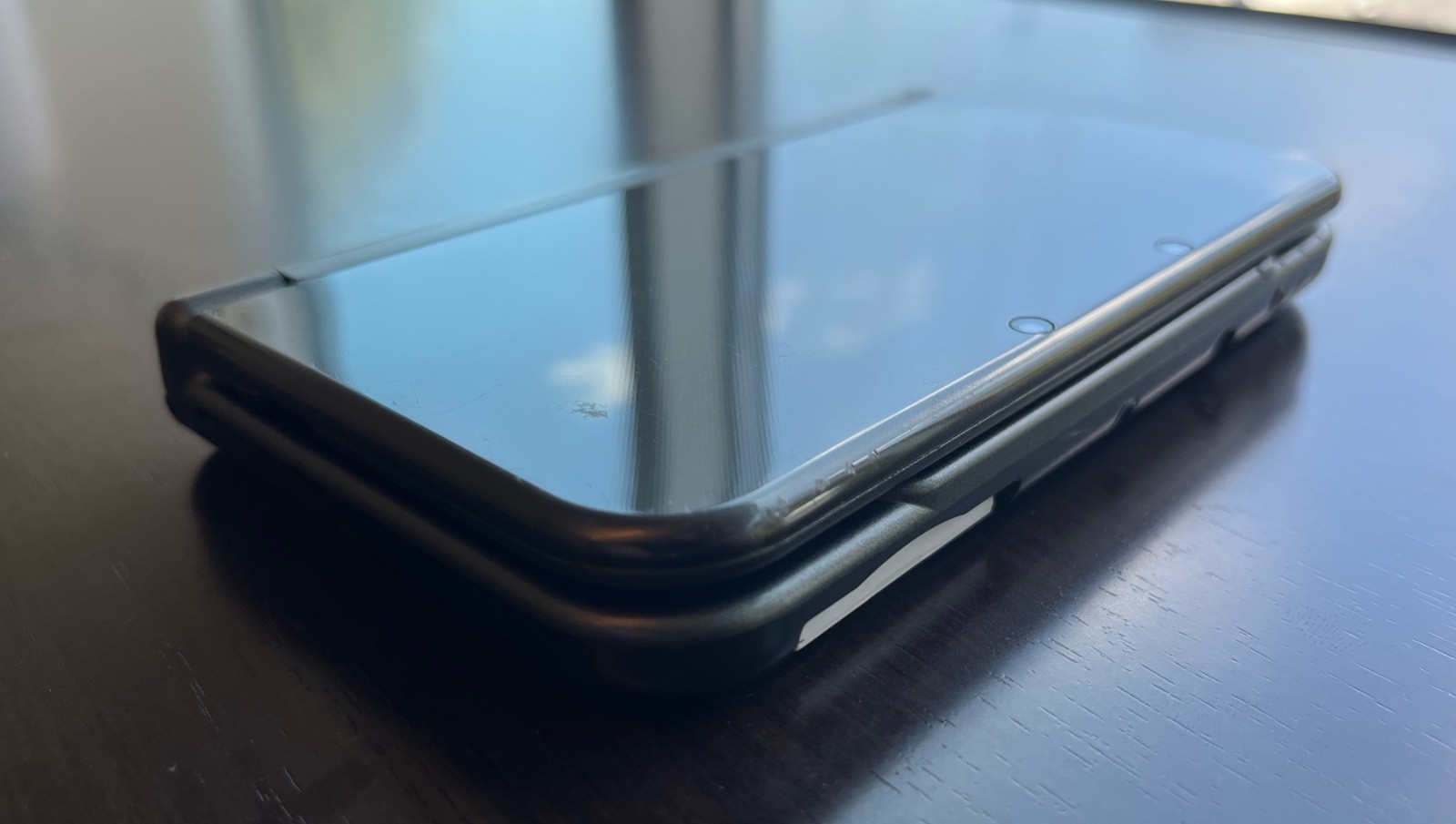 Nintendo New 3DS XL, includes Zelda Link Between Worlds, Some Flaws Scratches
