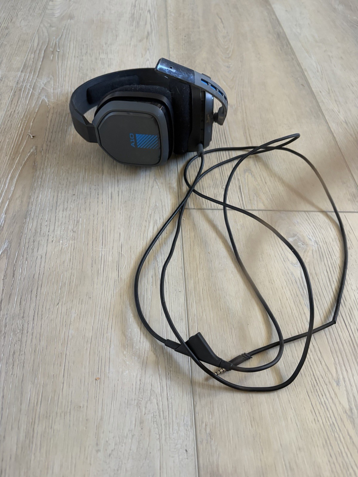 Astro Gaming A10 Wired Stereo Gaming Headset for PlayStation 4/5 – Blue/Black