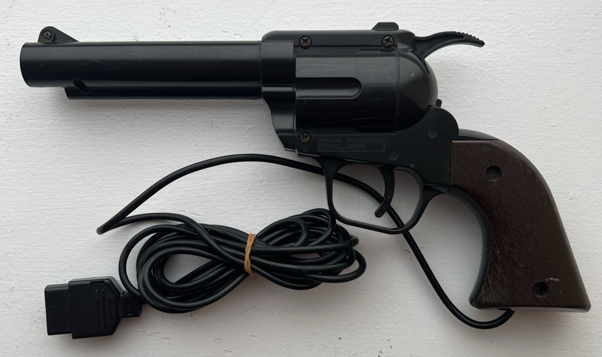 Authentic Nintendo Famicom HVC-005 Light Ray Gun Controller W/ Box