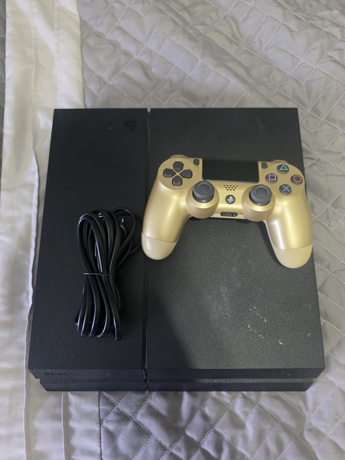 Sony PlayStation 4 PS4 Console Bundle 500GB Black Tested Working OEM Gold…