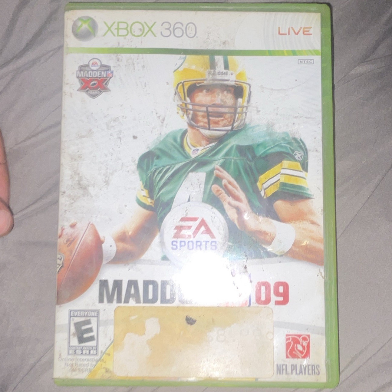 EA SPORTS Madden NFL 09 Microsoft Xbox 360 Sports Football Game E-Everyone