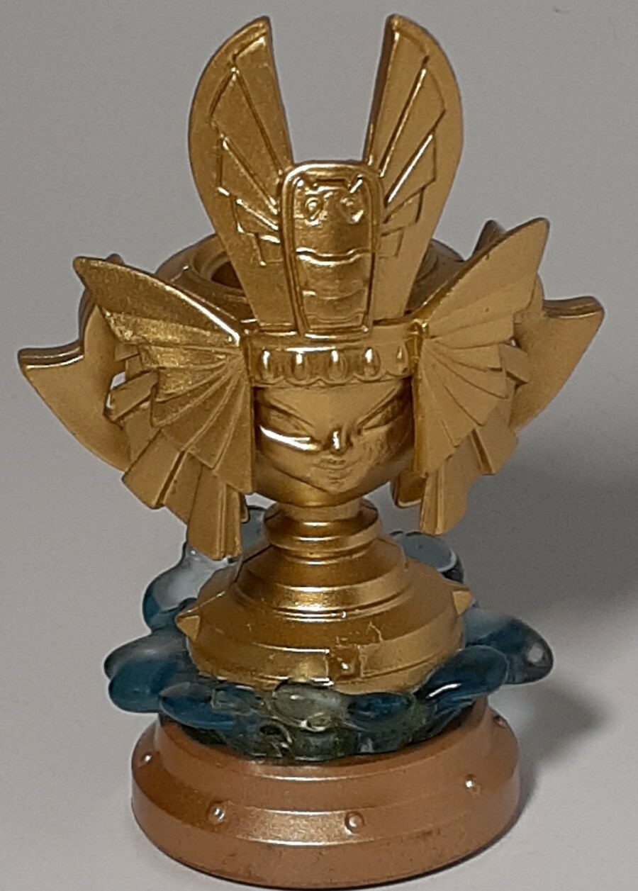 SKYKANDERS Golden Queen & Sea Trophy Figures