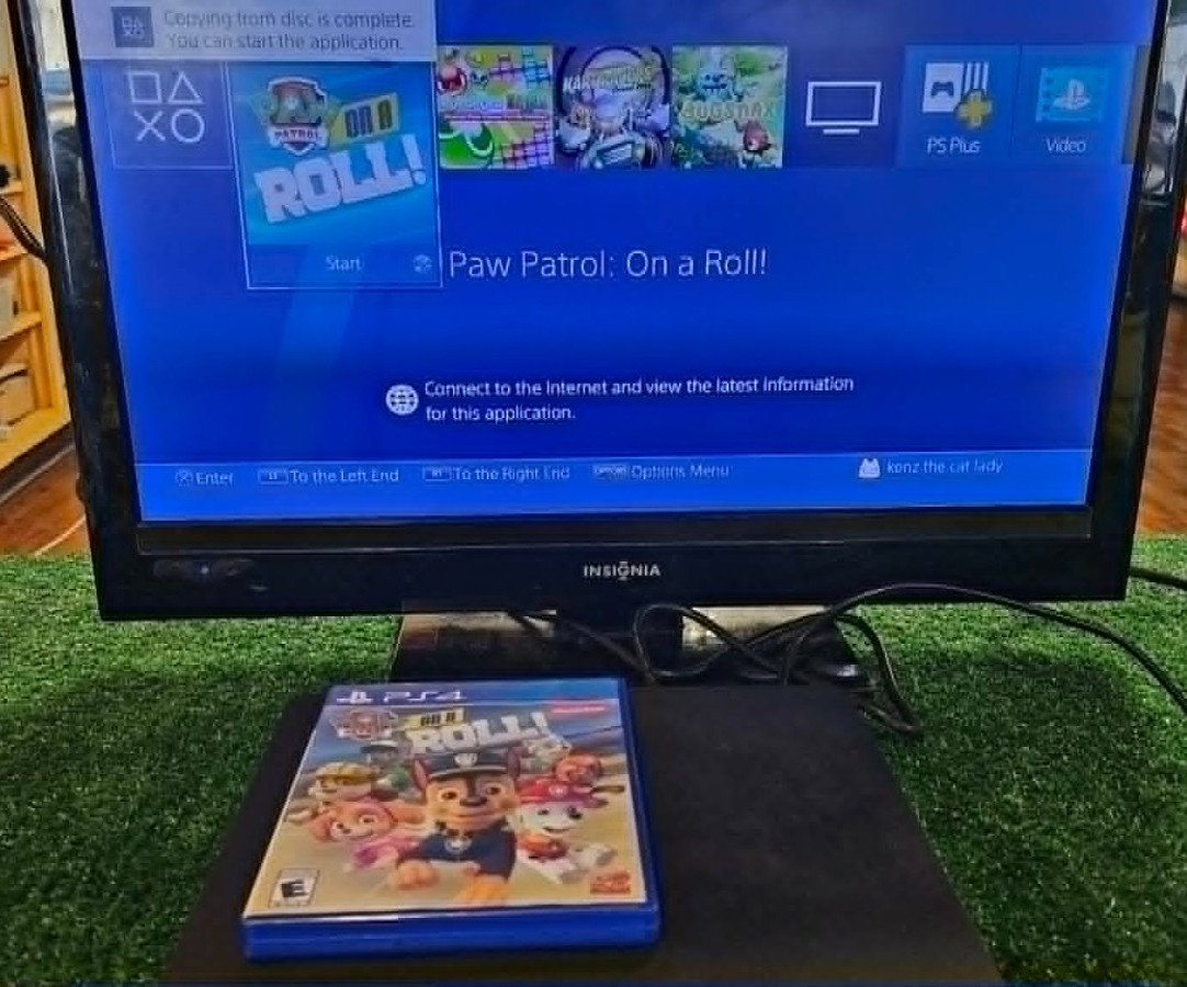 Sony PS4 Slim 1TB Console Bundle (5 Games, 2 Controllers) TESTED