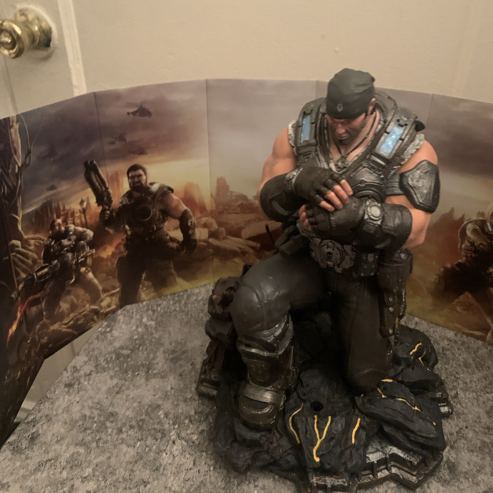 Gears of War 3 Marcus Fenix Collectors Figure Limited Edition Statue Epic Games