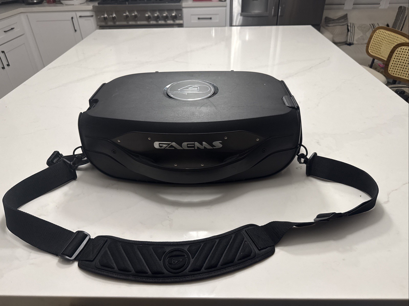 GAEMS G190 Vanguard Portable Gaming Case 19″ Monitor with Power and HDMI Cables