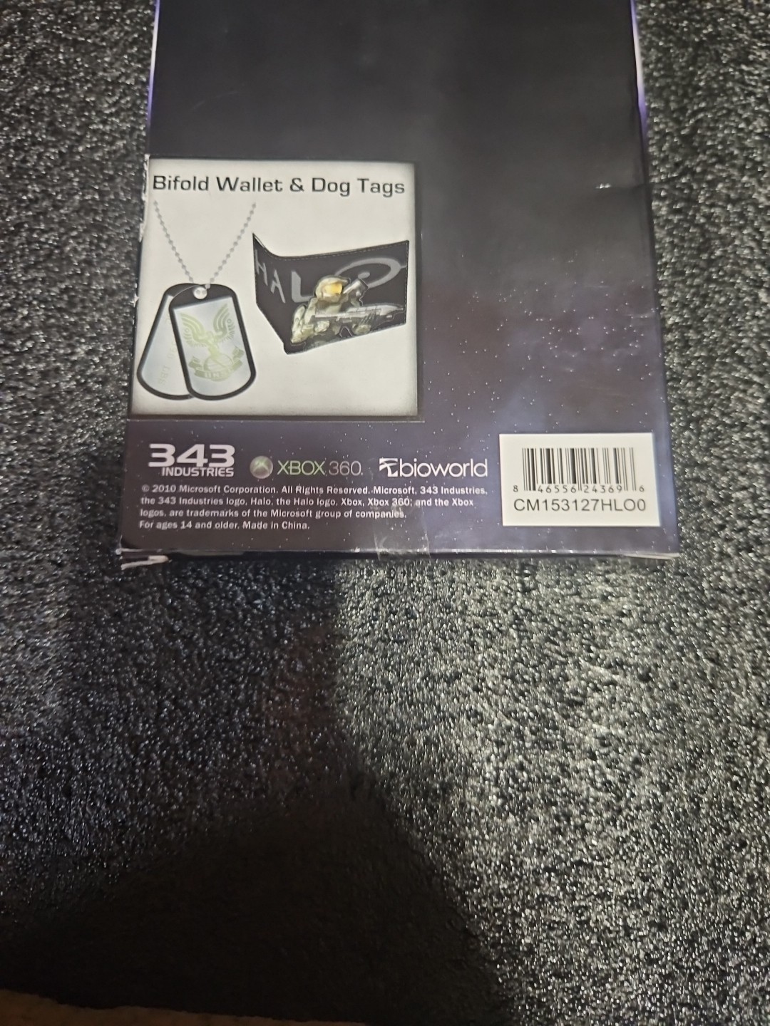Bioworld Halo 3 Master Chief Bifold Wallet & Dog Tags Set Halo Series 2010