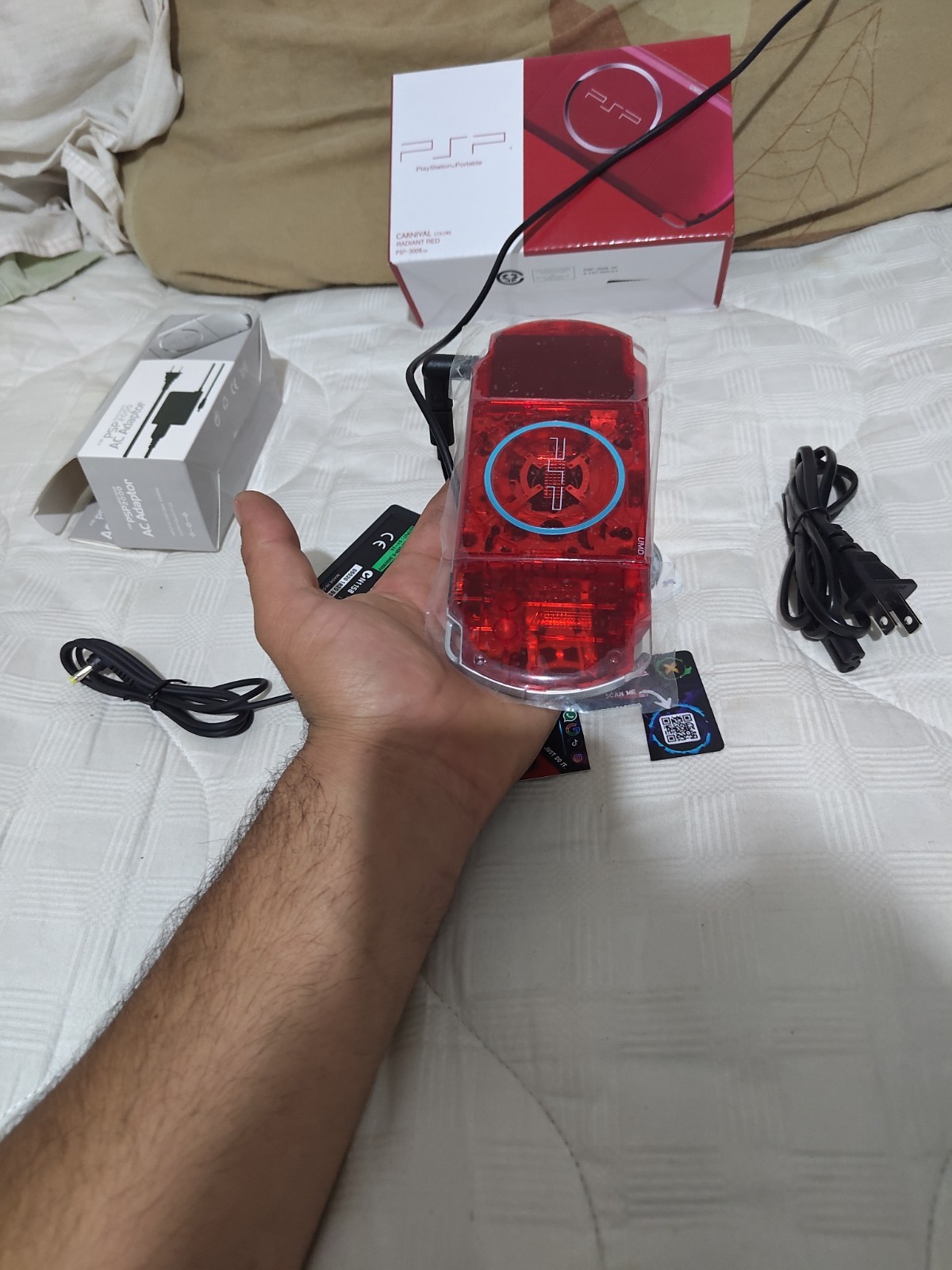 Sony PSP 3000 transparent red with 32 GB games USB-C adapter