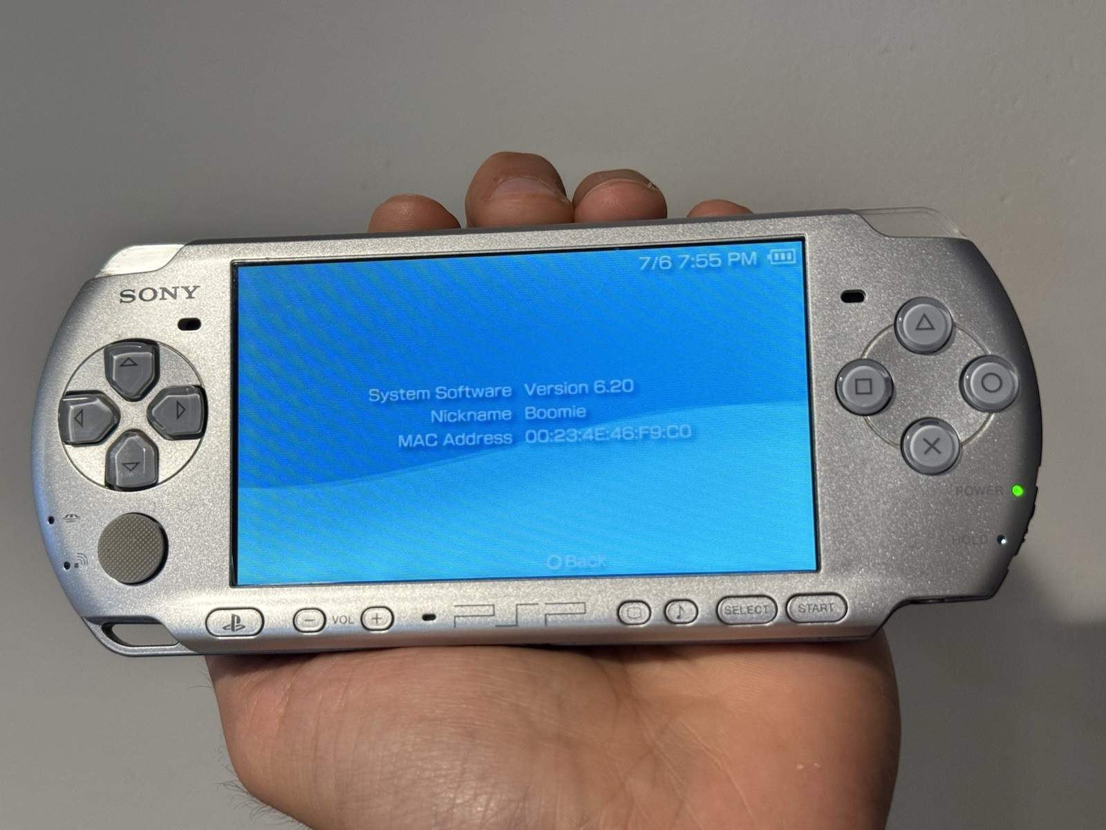 Sony PSP-3000 Mystic Silver Bundle w/Charger and 6 Games – TESTED – WORKING
