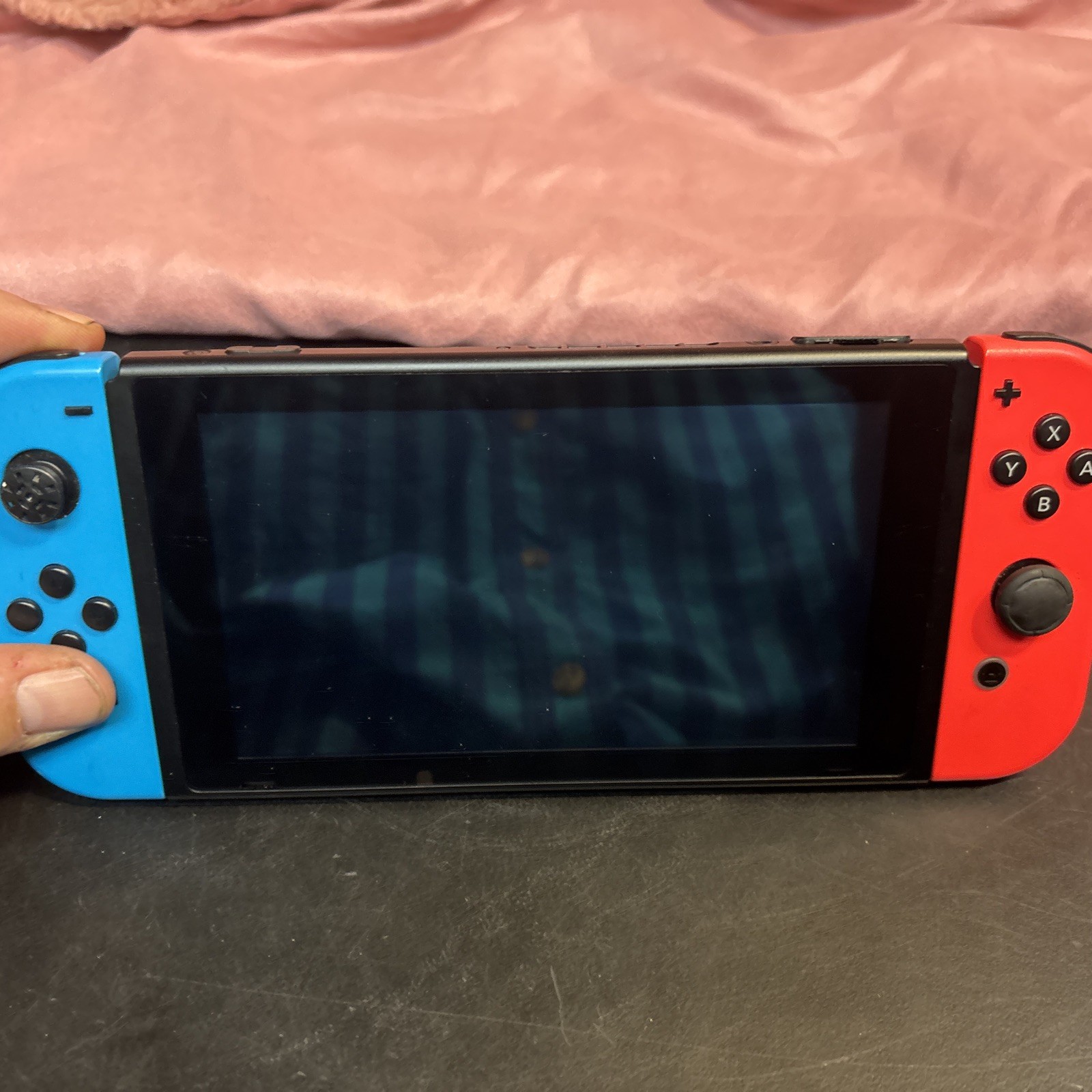 Nintendo Switch Console Neon Red/Blue Joy-Con Handheld 32GB 1080p Wi-Fi USB-C