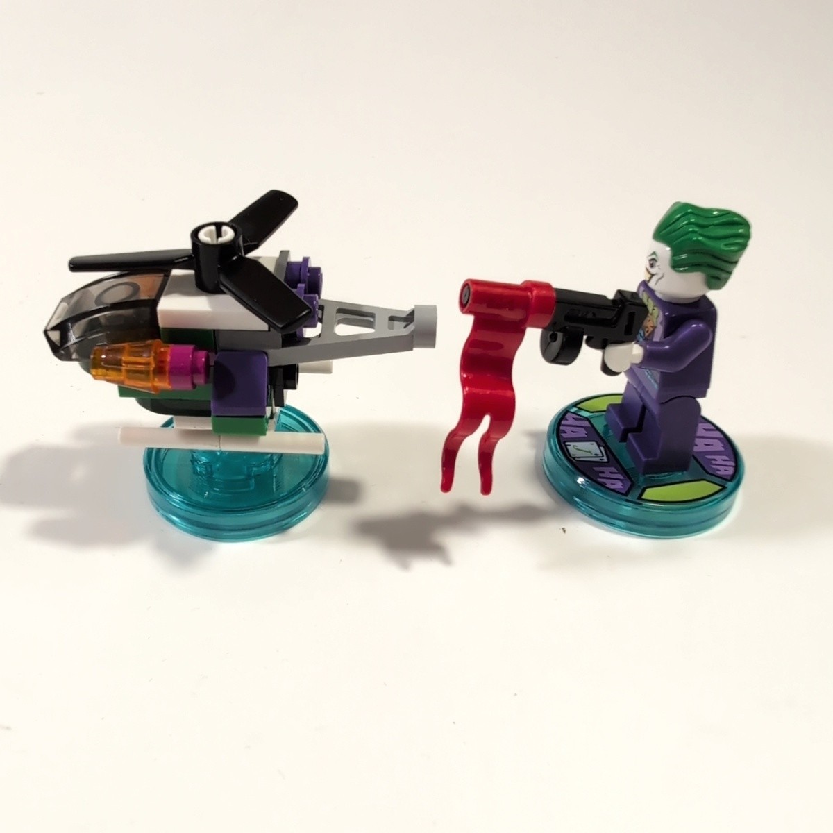 LEGO Dimensions DC Villains Joker & Harley Quinn Team with Vehicle & Helicopter