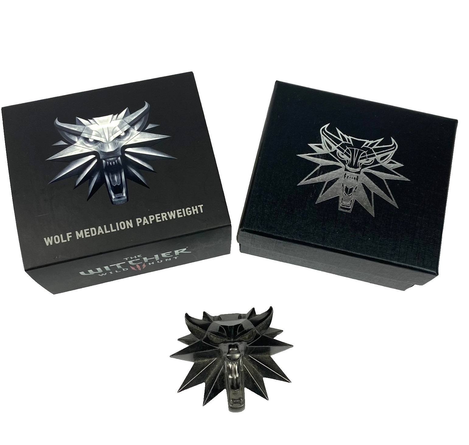 The Witcher 3 Wild Hunt Wolf Medallion Metal Paperweight Dark Horse Deluxe w Box