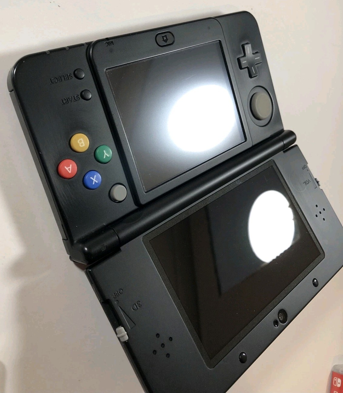 New Nintendo 3DS – Original Super Mario Edition (Black Friday) w/charger, READ
