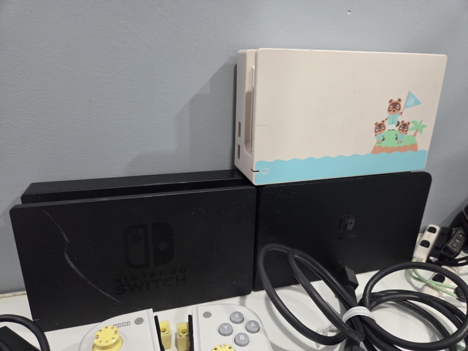 Nintendo switch oled and regular bundle with many accessories working