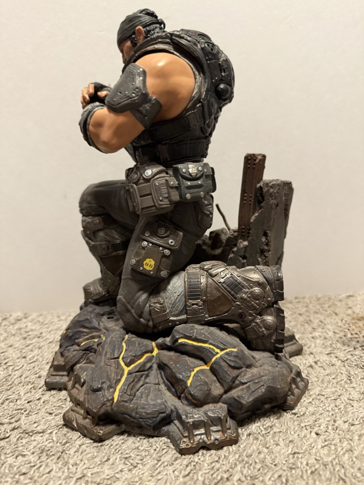 Gears of War 3 Marcus Fenix Collectors Figure Statue MISSING RIFLE