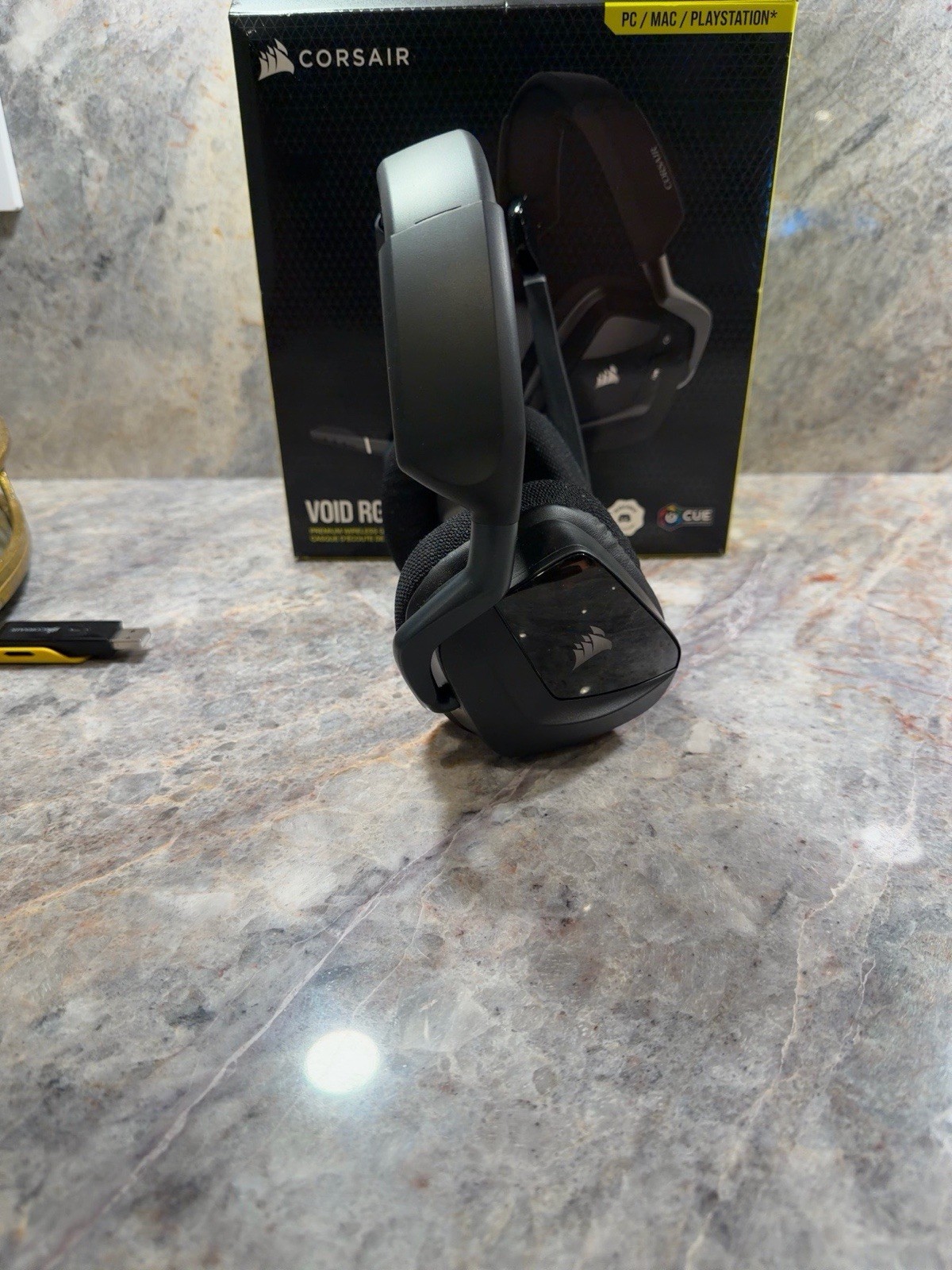 Corsair VOID RGB Elite Wireless Gaming Headset PC Mac PlayStation w/ USB Dongle