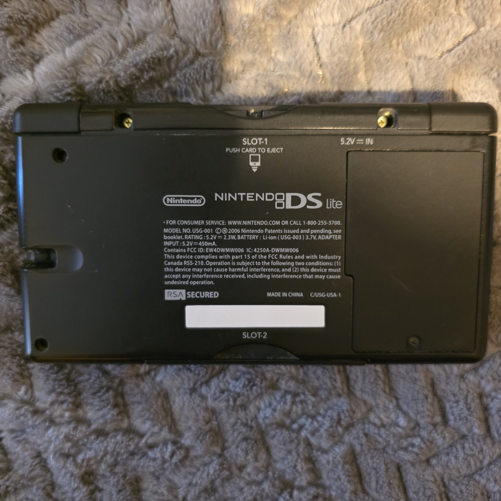 Nintendo DS Lite Crimson Red Black Console USG-001 Bundle