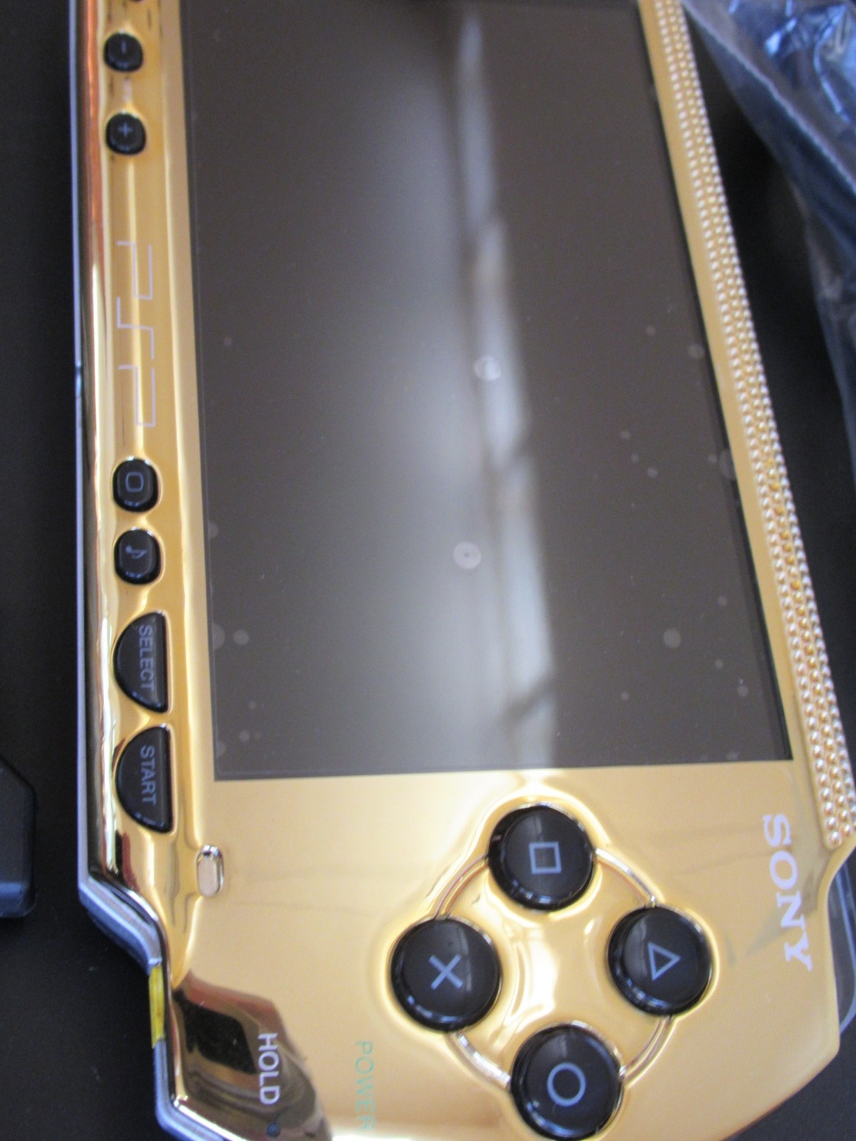 PSP 1000 Black/Gold w/ Ark-4 USB power/data HQ battery SANDISK 32gb working!