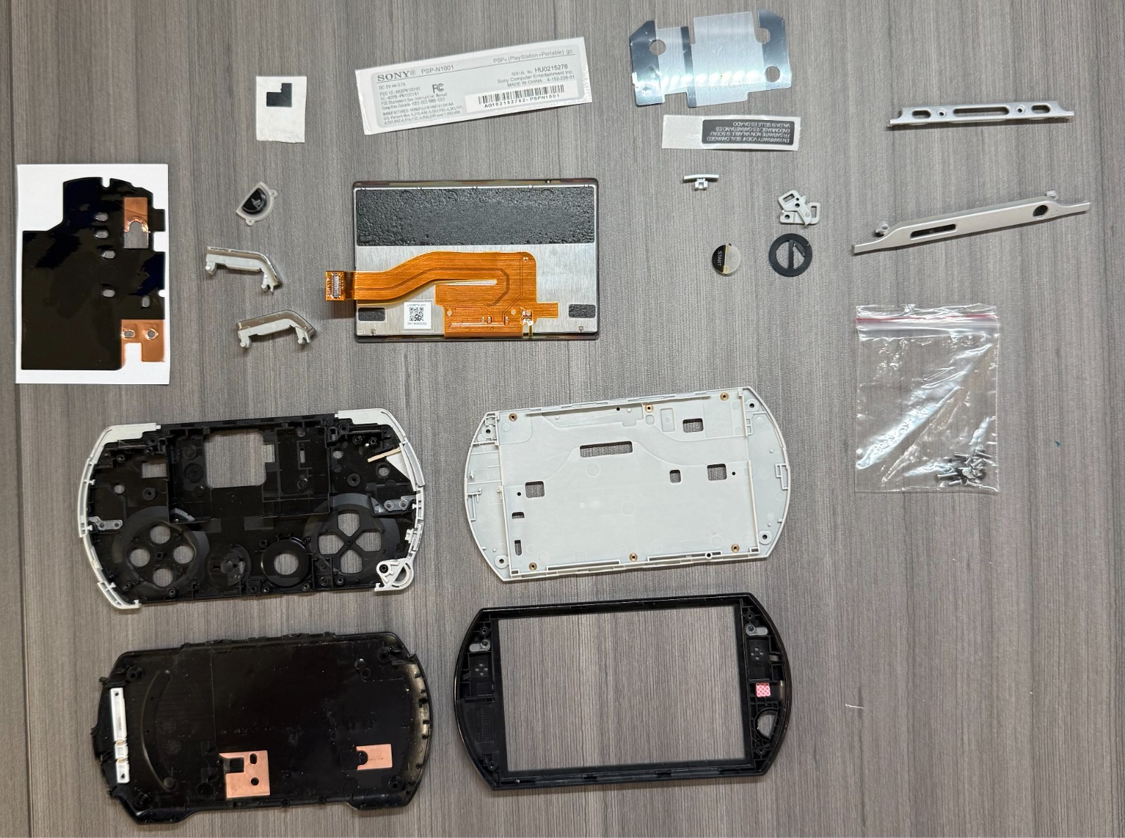 Sony PSP Go Black Shell Housing w/ Screen Parts Untested For Repair AS-IS