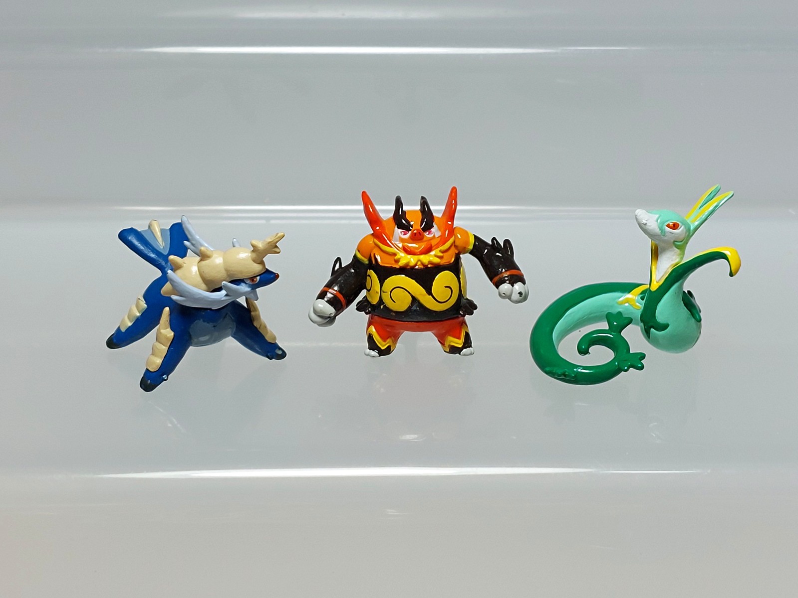 Samurott Emboar Serperior Pokemon KeshiPoke Figure Ensky Japan F06 0.8-0.9in