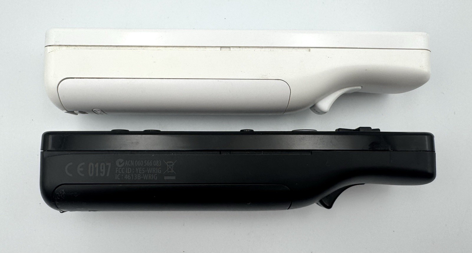 Nintendo Wii Remote Controller w/ Motion Plus – LOT OF 2 – Black & White TESTED