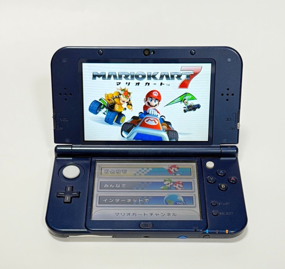 New Nintendo 3DS LL Metallic Blue Console CIB + Mario Kart 7 Smash 3D Land Maker