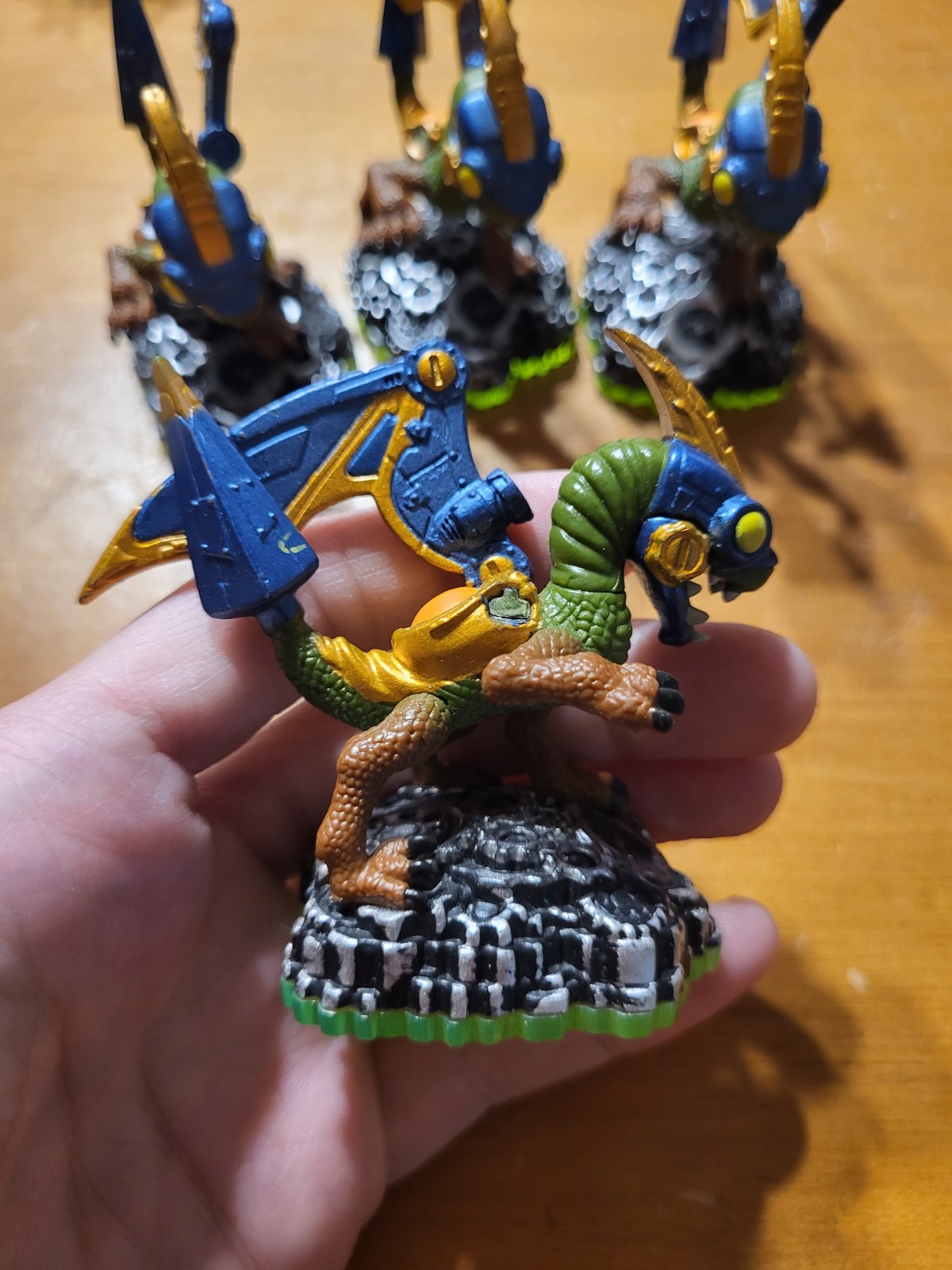 Skylanders Spyro’s Adventure DROBOT Green Base Figure DAMAGED READ