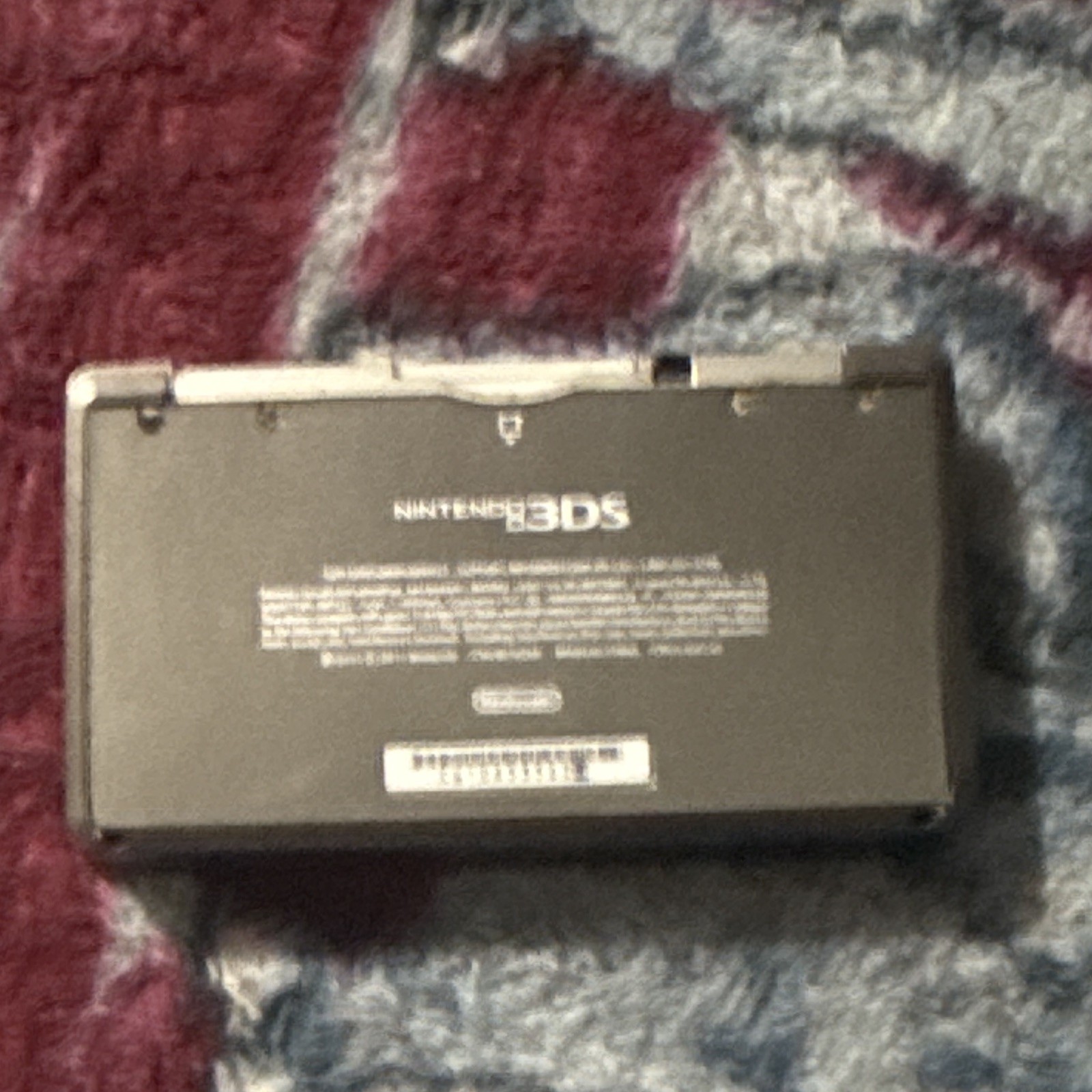 Nintendo 3DS CTR-001 Black Handheld System Touchscreen 2GB Region Free