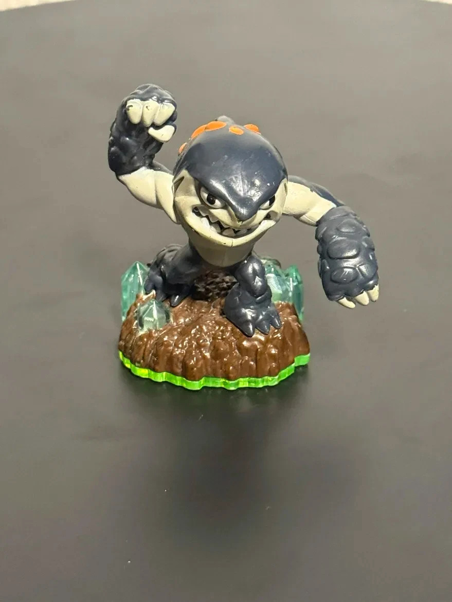 Choose Your Skylander Series 1!