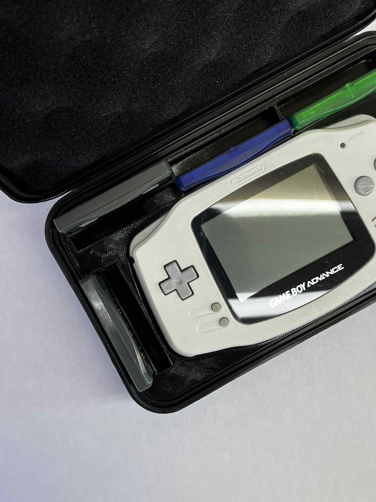 Game Boy Advance Carrying Case – Holds 13 Games (11 GBA + 2 GB/GBC) | SENAC LLC