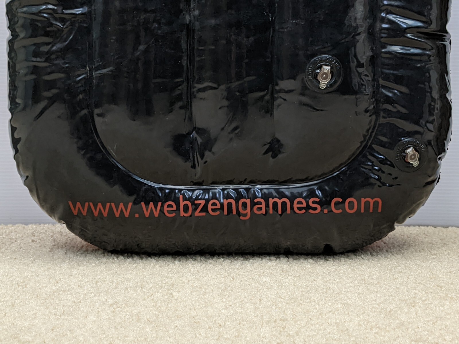 Webzen E3 2006: Pair of Promo Pool Inflatable Single Person Rafts With Strap