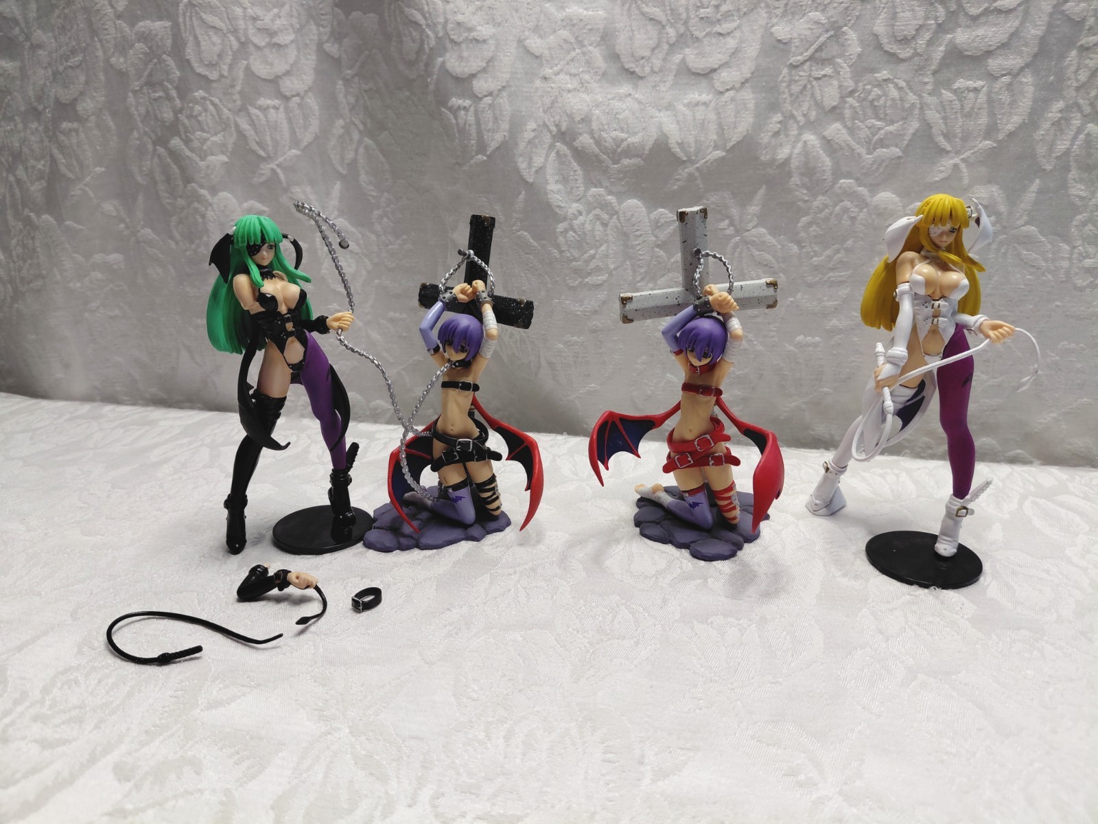 Anime Darkstalkers Vampire Saviors Morrigan PVC Figures Gashapon