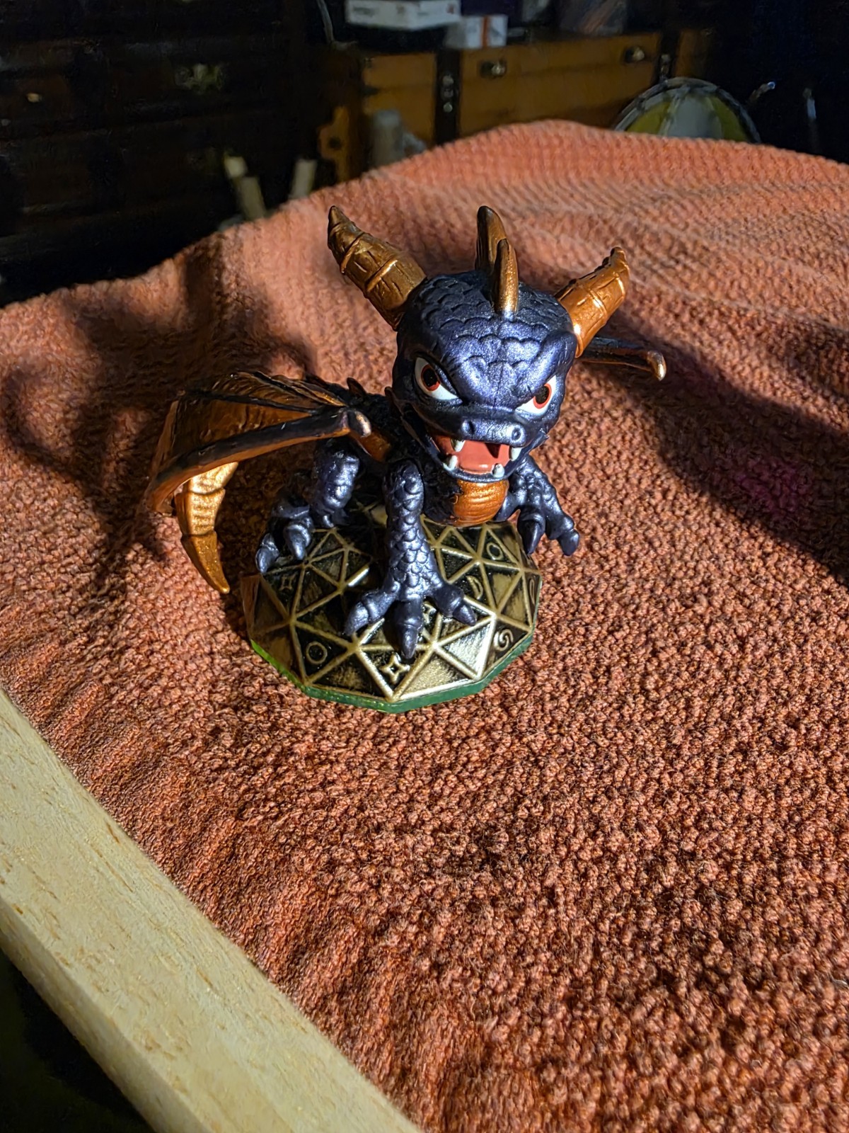 Skylanders Swap Force Magic Element Figure Trap Shadow Dune Bug Super Gulp Spyro