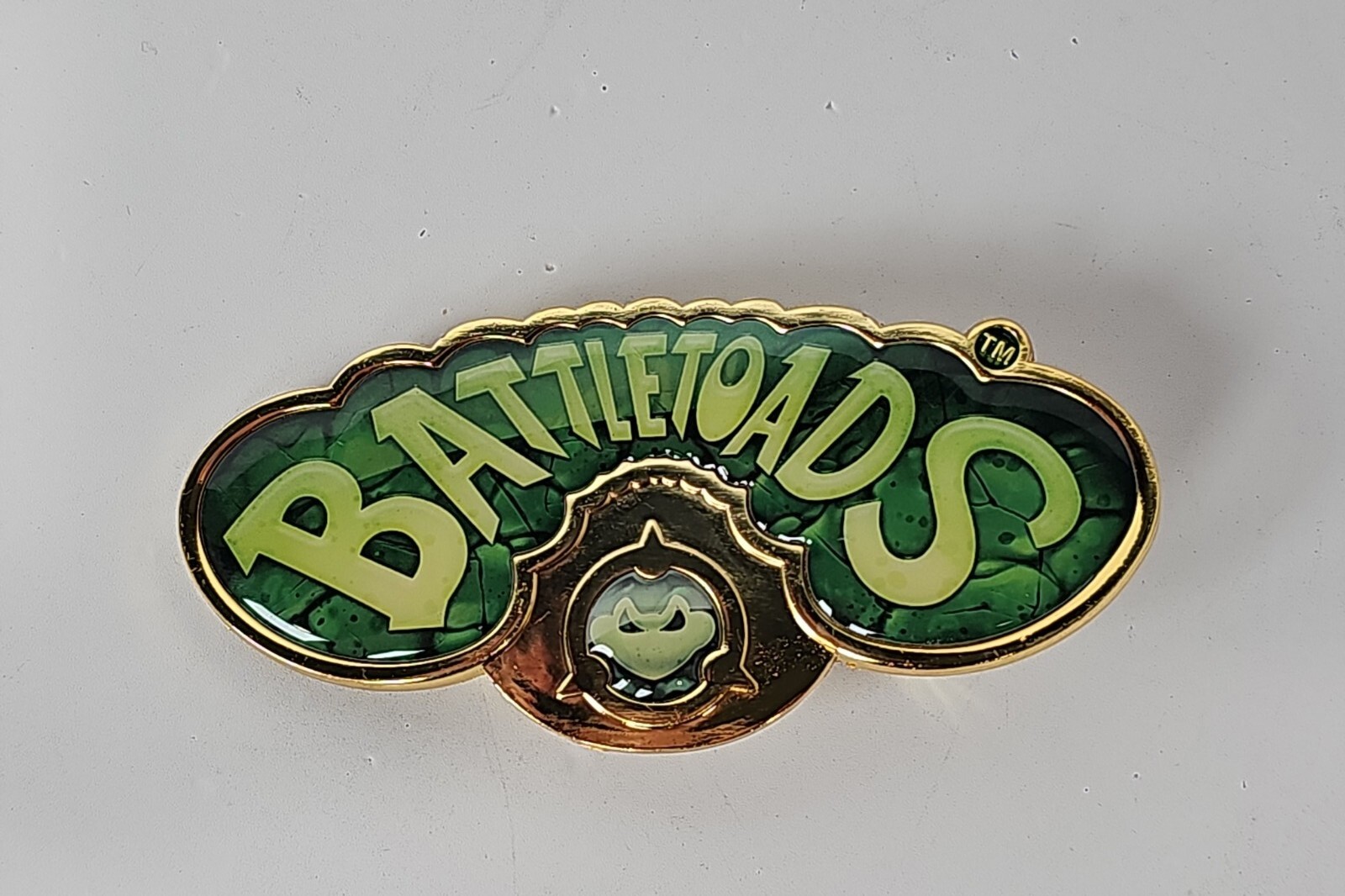 Lot Of 2 Battletoads Gold Belt Buckle – June 2017 Loot Crate Gaming Exclusive